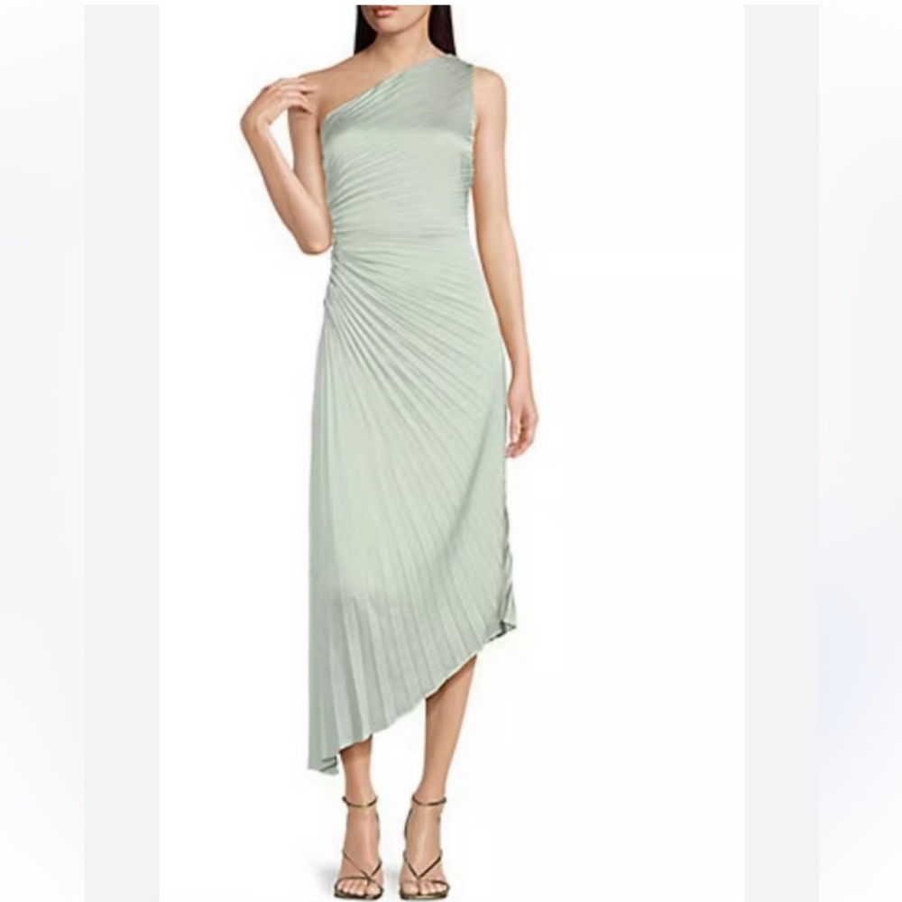 Badgley Mischka Kelsey One Shoulder Asymmetric Pleated Dress size 6 Mint Green